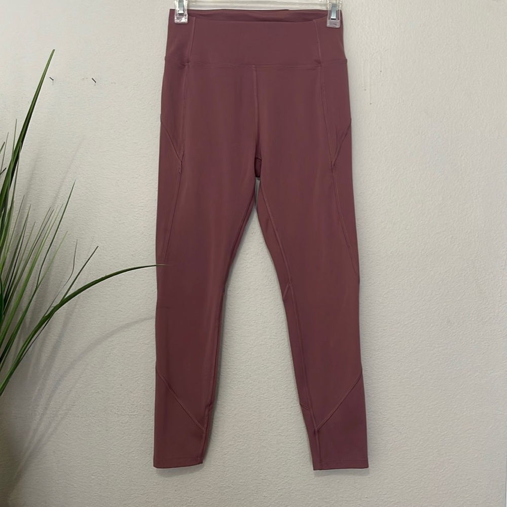 VICTORIA’S SECRET PINK PLUM COLORED SPORT LEGGINGS